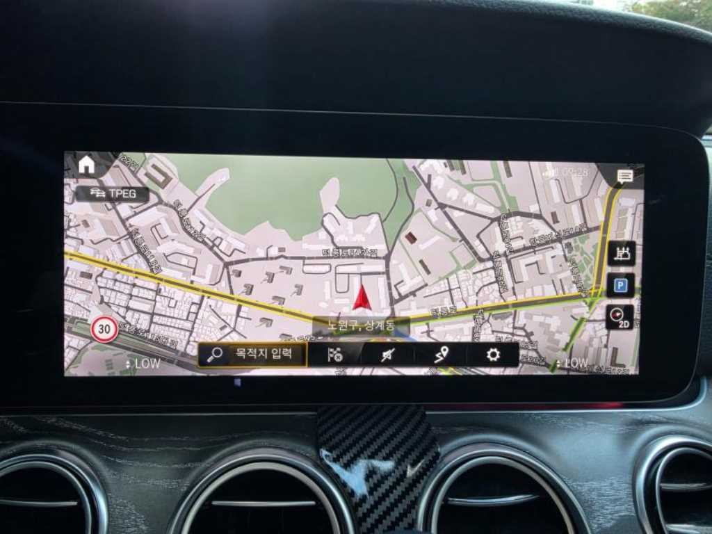 벤츠 E 클래스 E-클래스 W213 E350 4MATIC 아방가르드 이미지 9