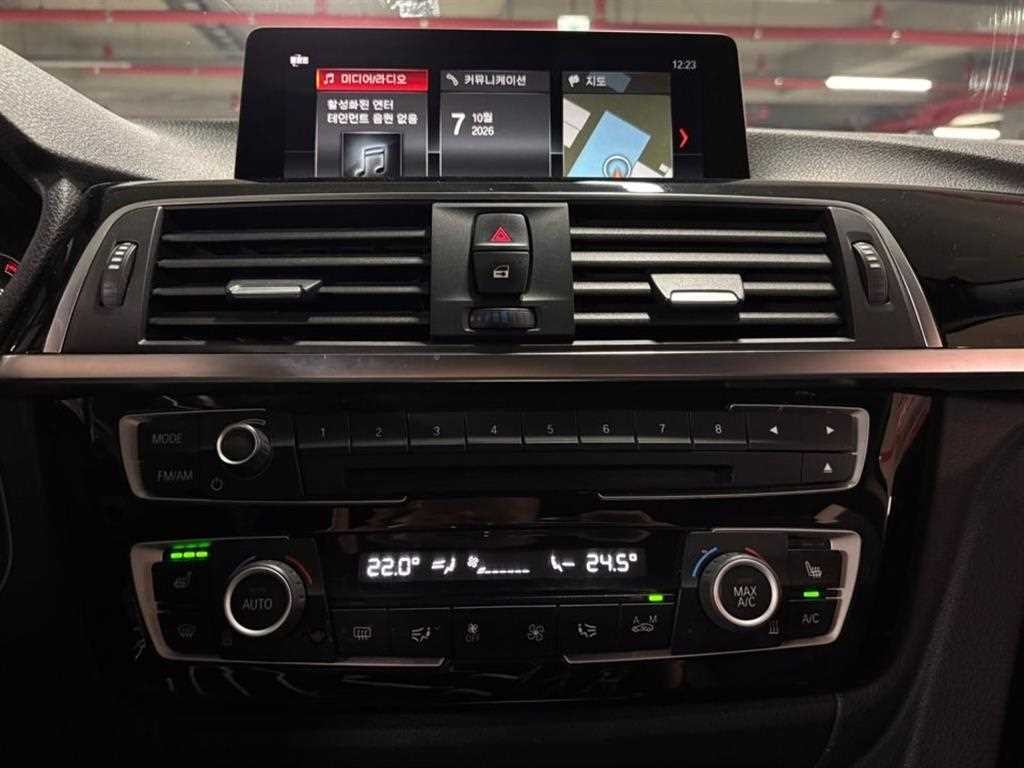BMW 그란투리스모 3시리즈 GT (F34) GT 320D 이미지 11