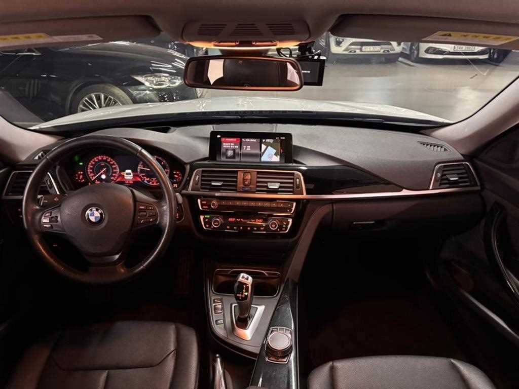 BMW 그란투리스모 3시리즈 GT (F34) GT 320D 이미지 14