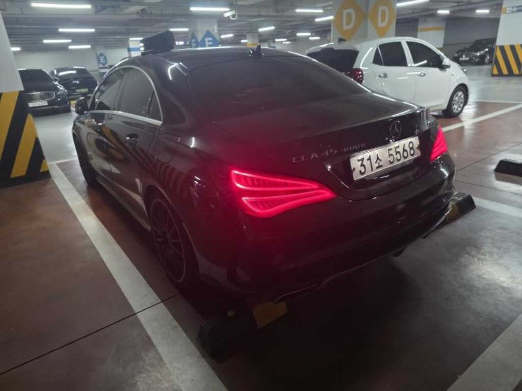 벤츠 CLA 클래스 CLA클래스 CLA 45 AMG 4MATIC 이미지 4