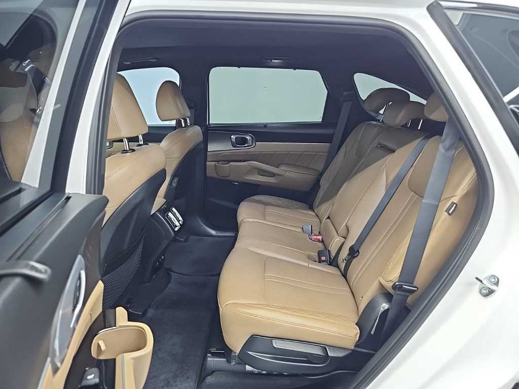 기아 쏘렌토 더 뉴 쏘렌토 4세대 하이브리드 1.6T 4WD 시그니처 그래비티 이미지 12