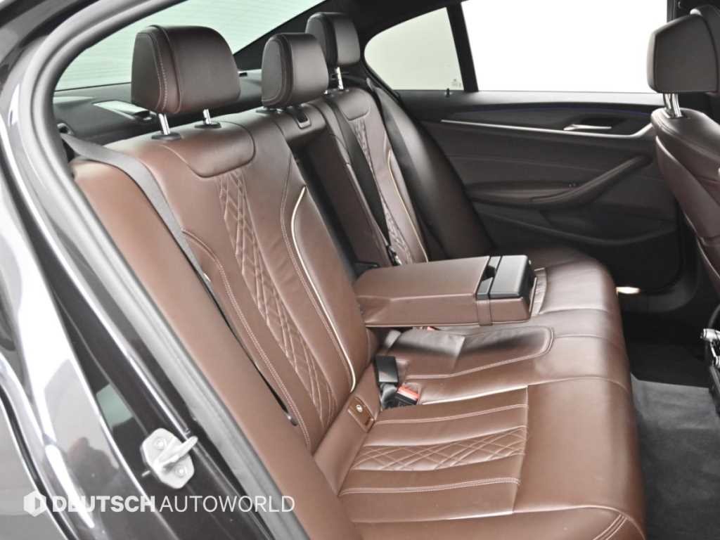 BMW 5시리즈 5시리즈 (G30) 520d M 스포츠 플러스 이미지 12