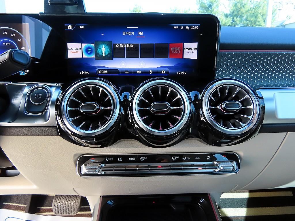 벤츠 EQB EQB (X243) EQB 300 4MATIC 프로그레시브 이미지 12