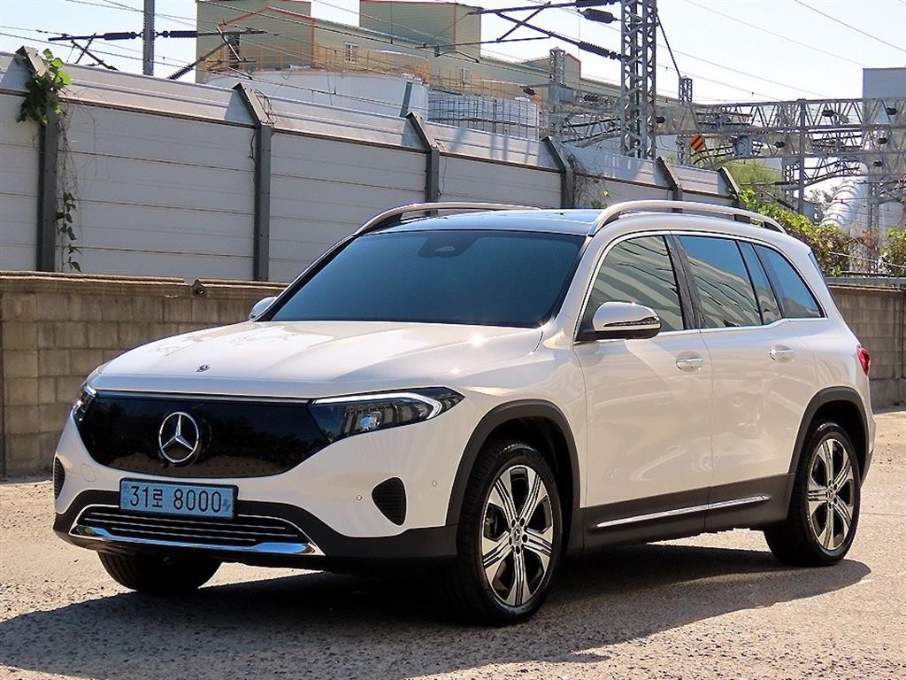 벤츠 EQB EQB (X243) EQB 300 4MATIC 프로그레시브 이미지 2