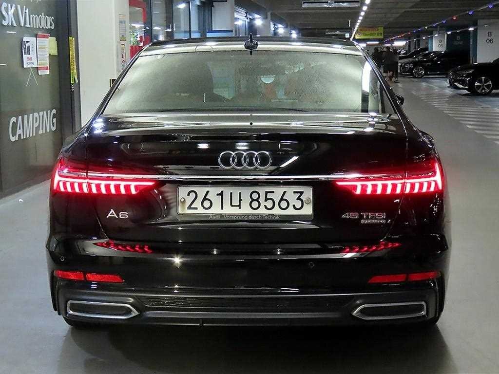 아우디 A6 A6 (C8) 45 TFSI 콰트로 프리미엄 이미지 5