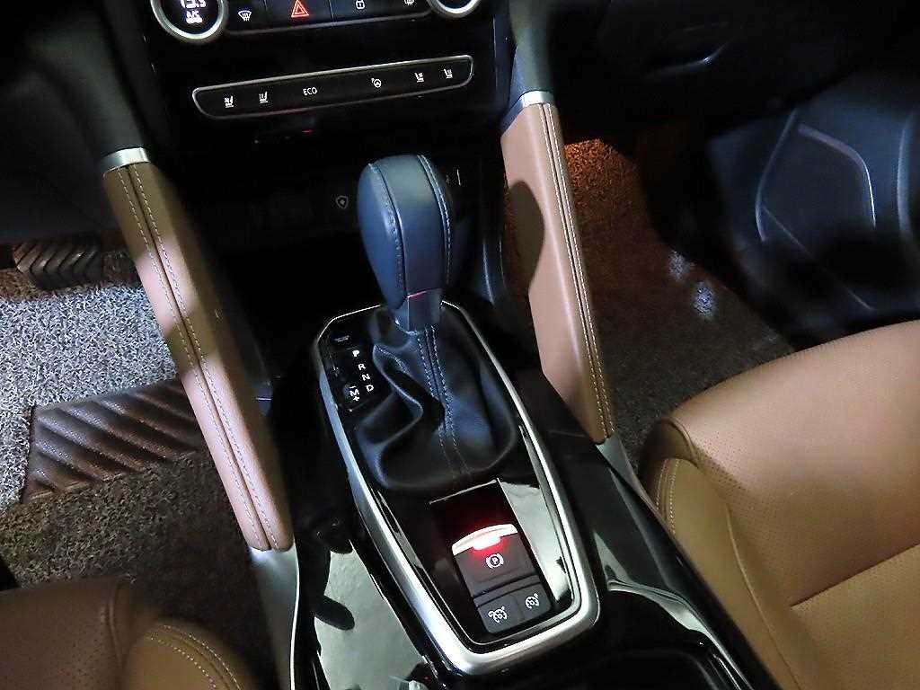 르노코리아(삼성) QM6 더뉴QM6 2.0 LPe RE 시그니처 2WD 이미지 12