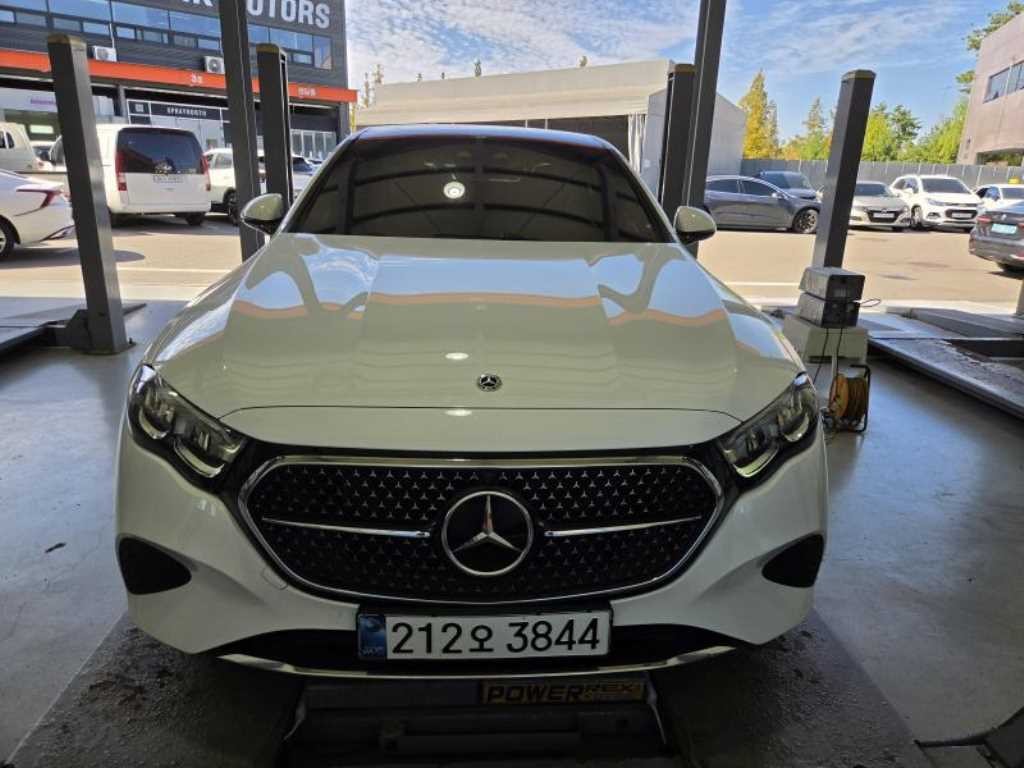 벤츠 E 클래스 E-클래스 W214 E200 아방가르드 이미지 1
