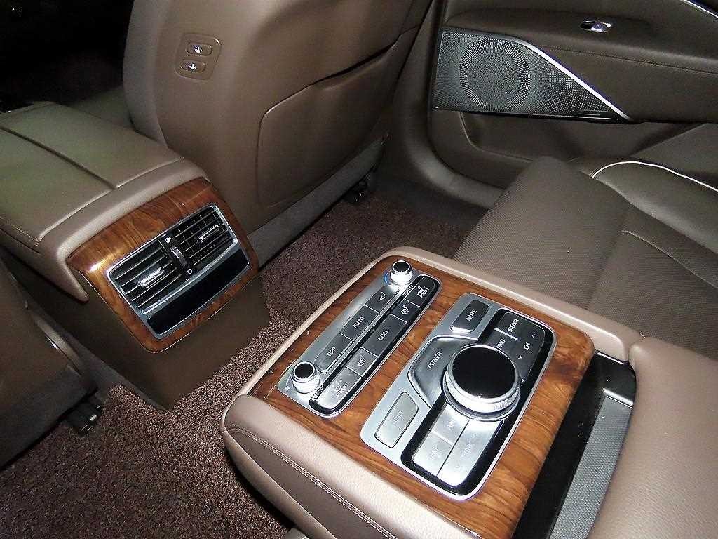 기아 K9 더 K9 3.8 GDI 2WD 플래티넘Ⅰ 이미지 15