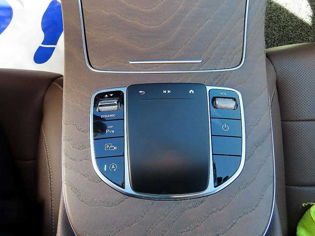 벤츠 E 클래스 E-클래스 W213 E220d 4MATIC 익스클루시브 이미지 13