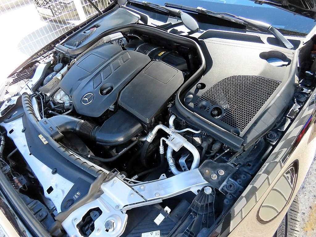 벤츠 E 클래스 E-클래스 W213 E220d 4MATIC 익스클루시브 이미지 19