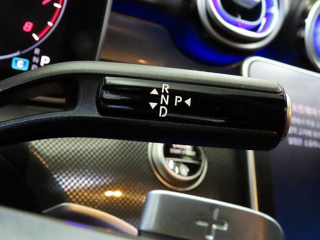 벤츠 C 클래스 C클래스 W206 C200 AMG 라인 이미지 12