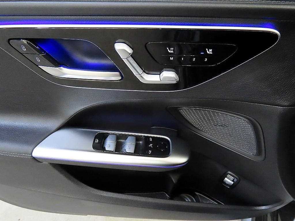 벤츠 C 클래스 C클래스 W206 C200 AMG 라인 이미지 13