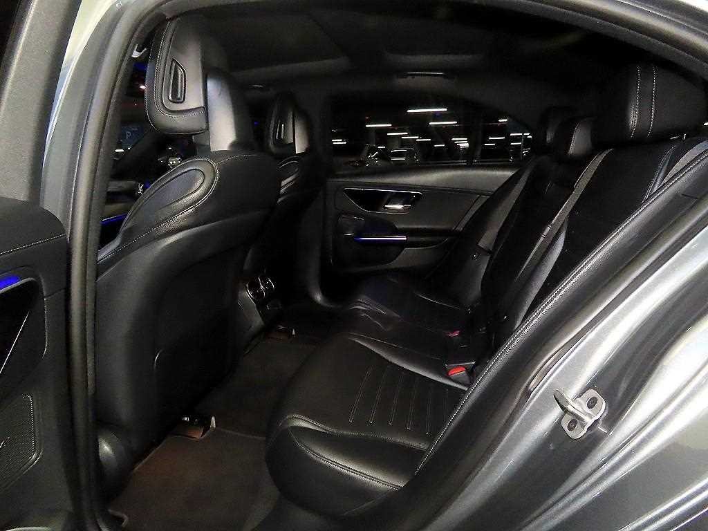 벤츠 C 클래스 C클래스 W206 C200 AMG 라인 이미지 7