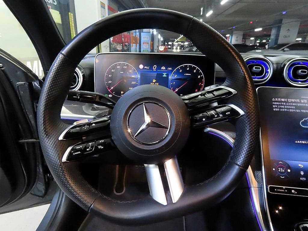 벤츠 C 클래스 C클래스 W206 C200 AMG 라인 이미지 8