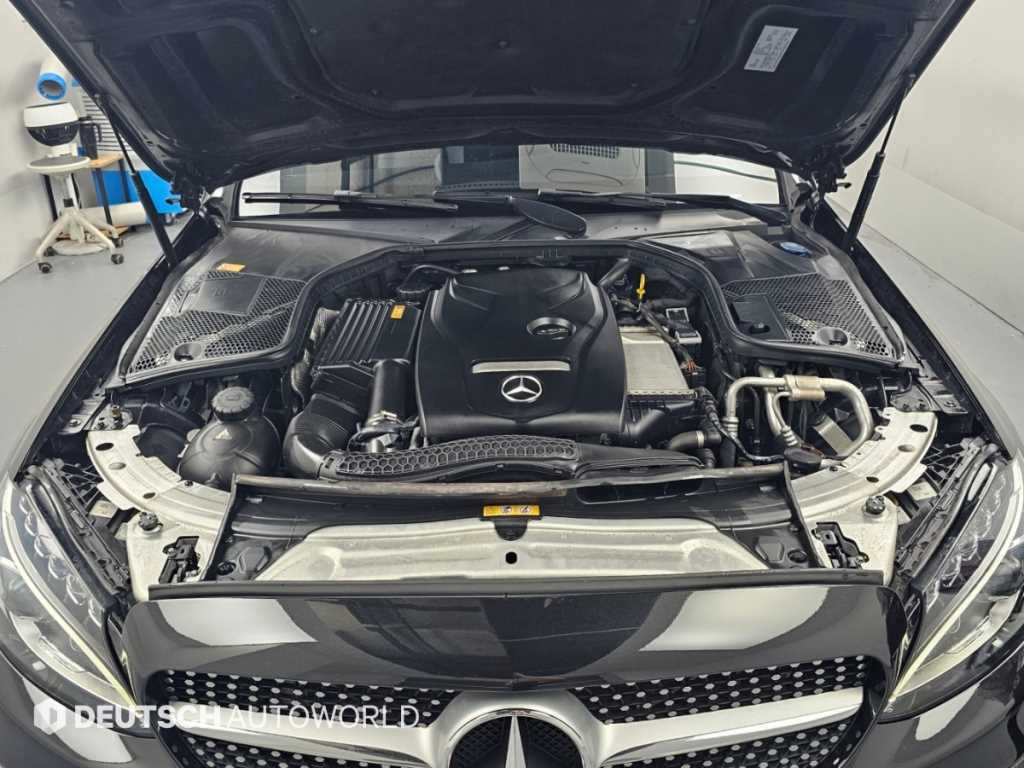 벤츠 C 클래스 C클래스 W205 C200 쿠페 이미지 6