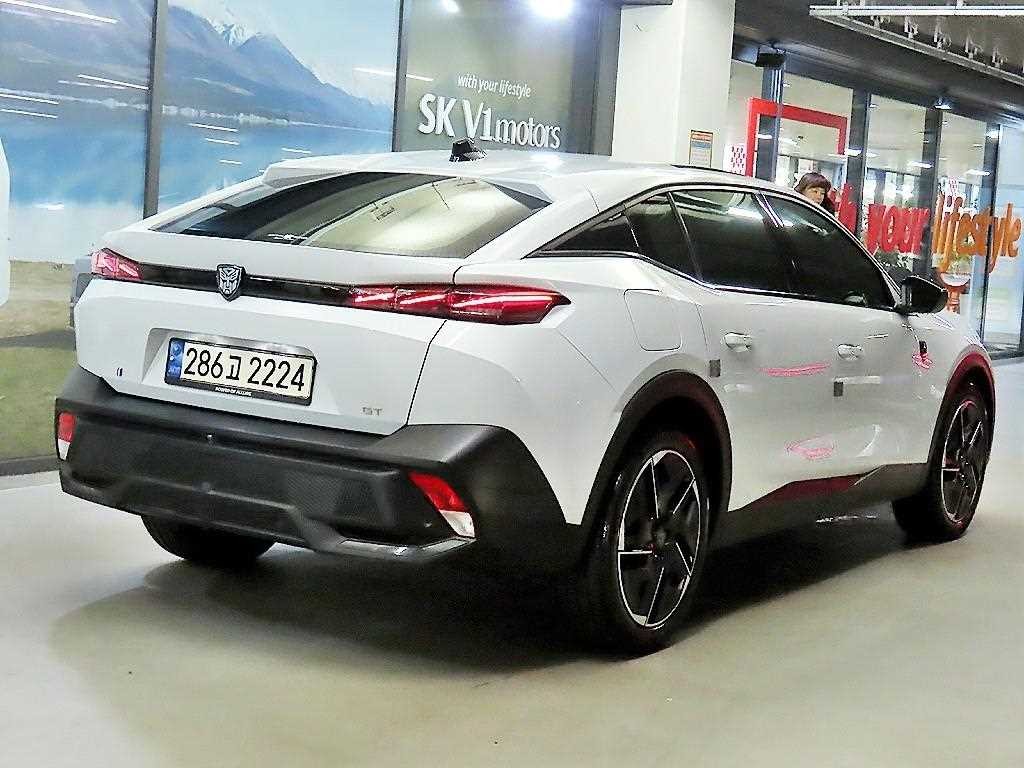 푸조 408 1.2 Pure Tech GT 이미지 4