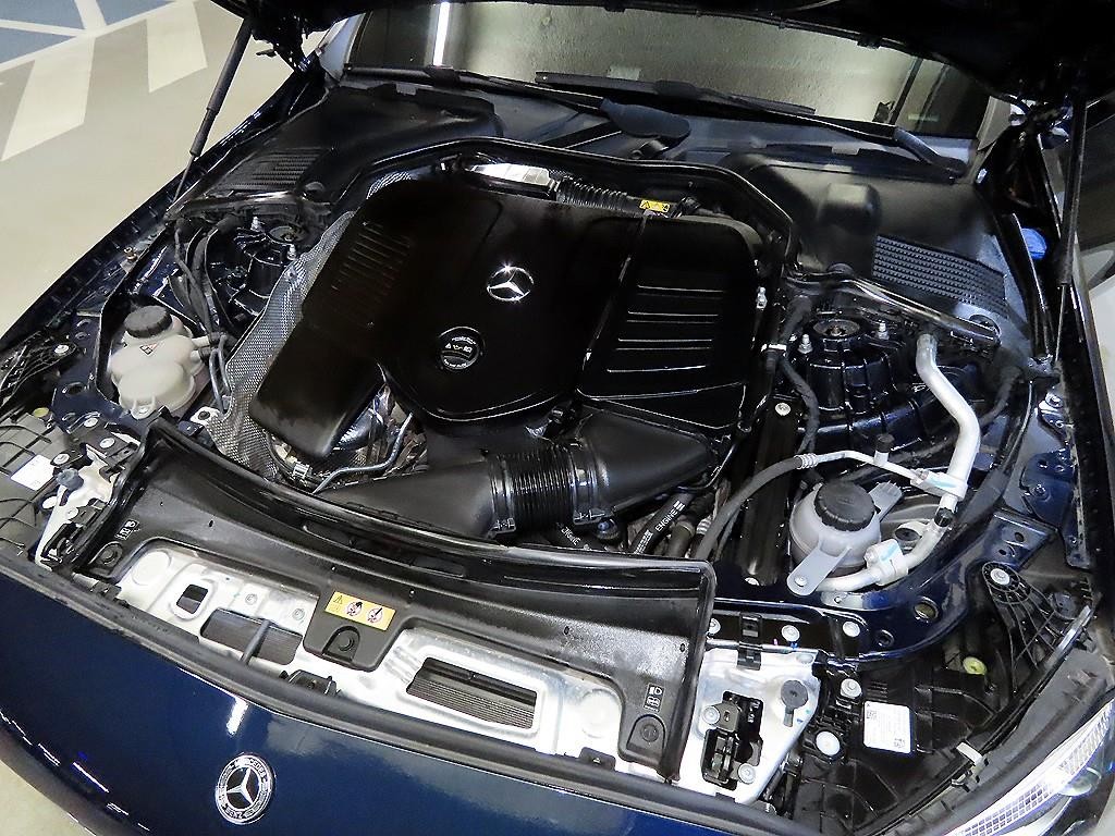 벤츠 C 클래스 C클래스 W206 C300 4MATIC AMG 라인 이미지 19