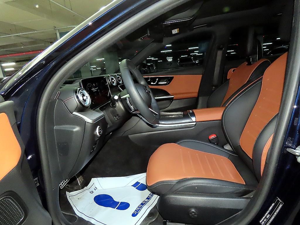 벤츠 C 클래스 C클래스 W206 C300 4MATIC AMG 라인 이미지 6