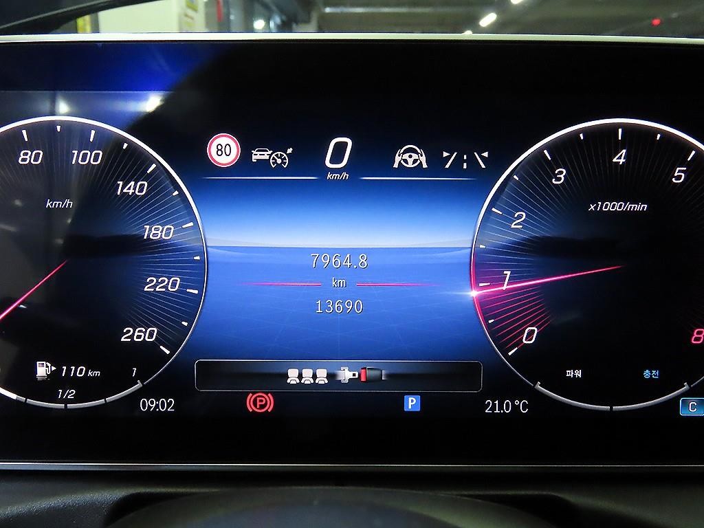 벤츠 C 클래스 C클래스 W206 C300 4MATIC AMG 라인 이미지 9
