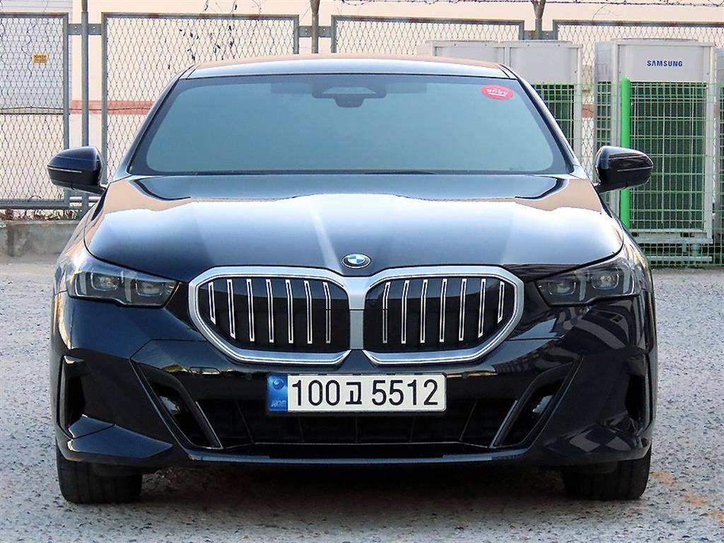 BMW 5시리즈 5시리즈 (G60) 520i M 스포츠 이미지 1