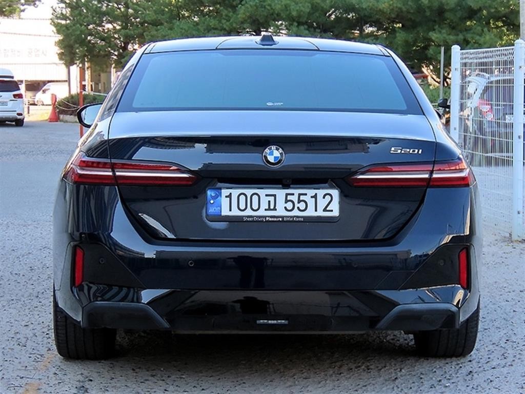 BMW 5시리즈 5시리즈 (G60) 520i M 스포츠 이미지 4