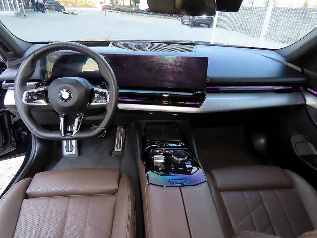 BMW 5시리즈 5시리즈 (G60) 520i M 스포츠 이미지 7