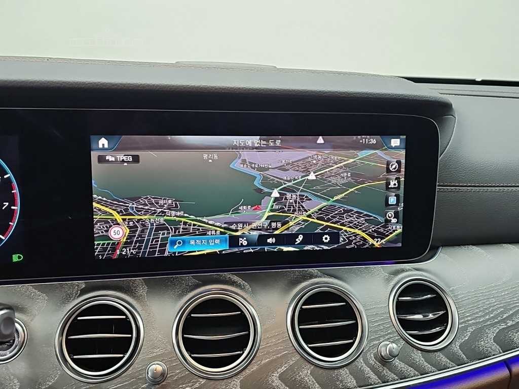 벤츠 E 클래스 E-클래스 W213 E350 4MATIC 익스클루시브 이미지 15