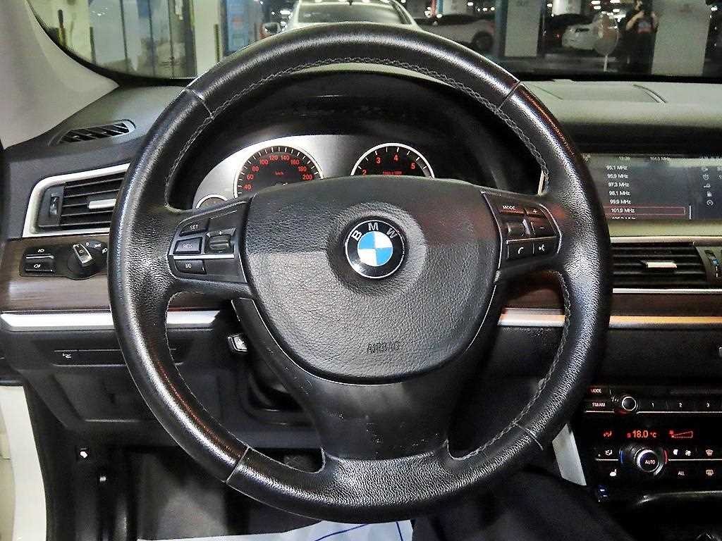 BMW 그란투리스모 5시리즈 GT (F07) 535i 이미지 8