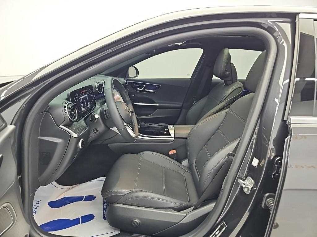 벤츠 C 클래스 C클래스 W206 C300 4MATIC 아방가르드 이미지 11
