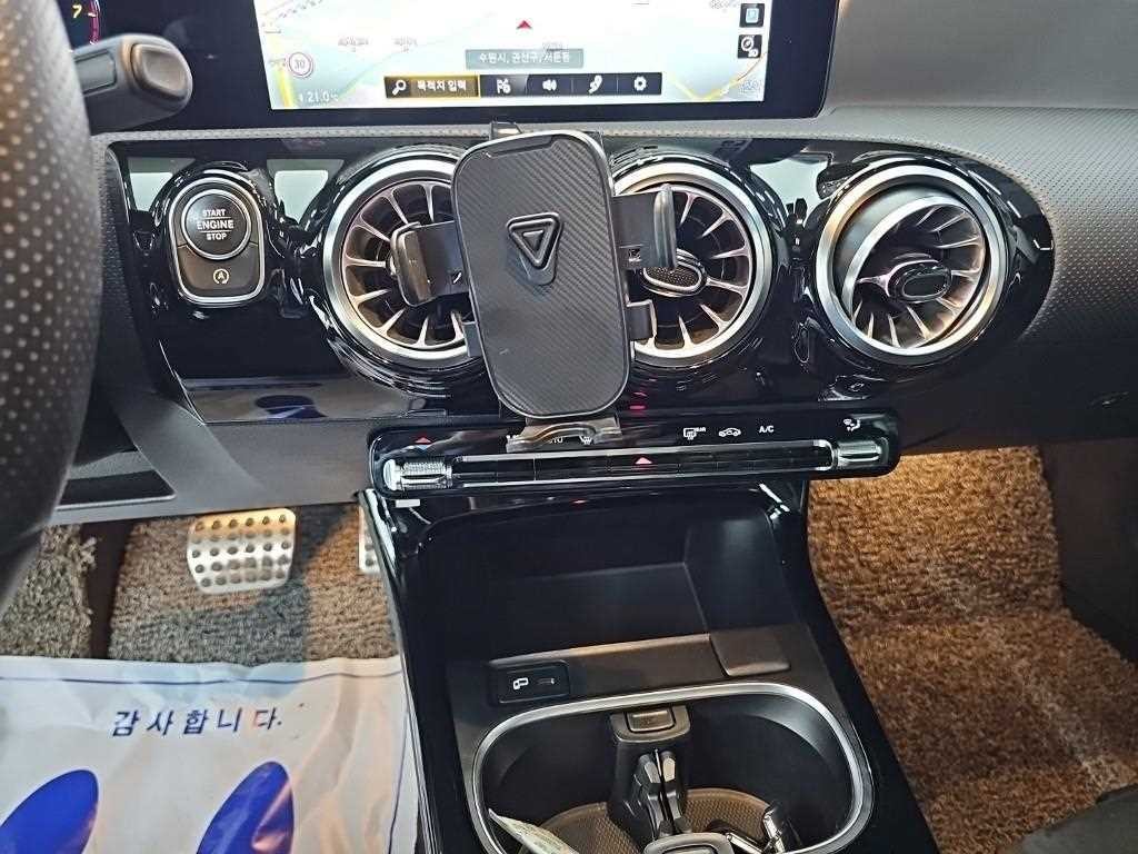 벤츠 CLA 클래스 CLA클래스 C118 CLA 250 4MATIC 이미지 9