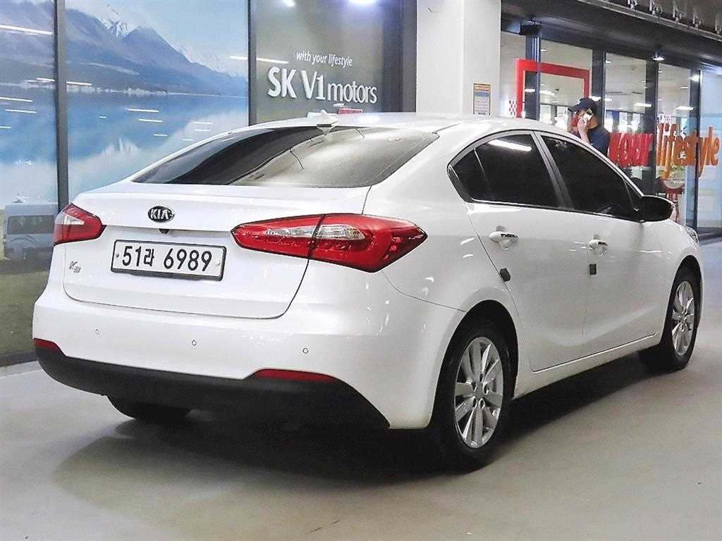 기아 K3 1.6 GDI 트렌디 이미지 4