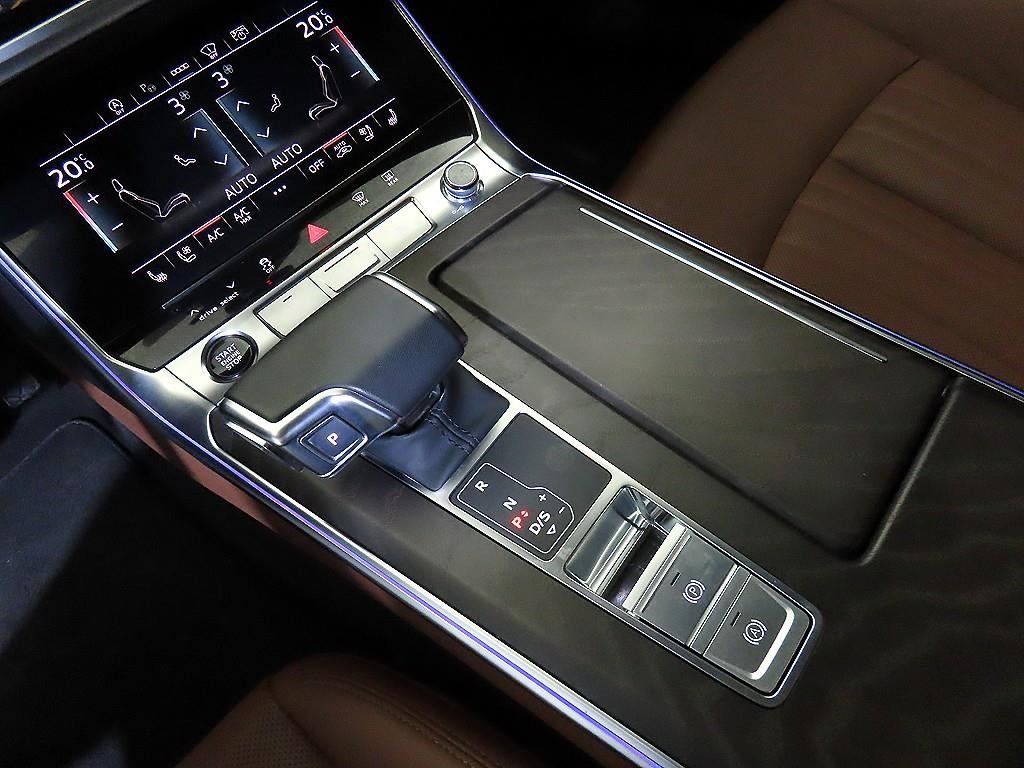 아우디 A6 A6 (C8) 45 TFSI 프리미엄 이미지 12