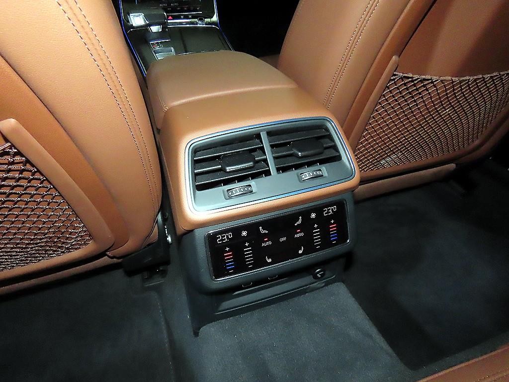 아우디 A6 A6 (C8) 45 TFSI 프리미엄 이미지 15