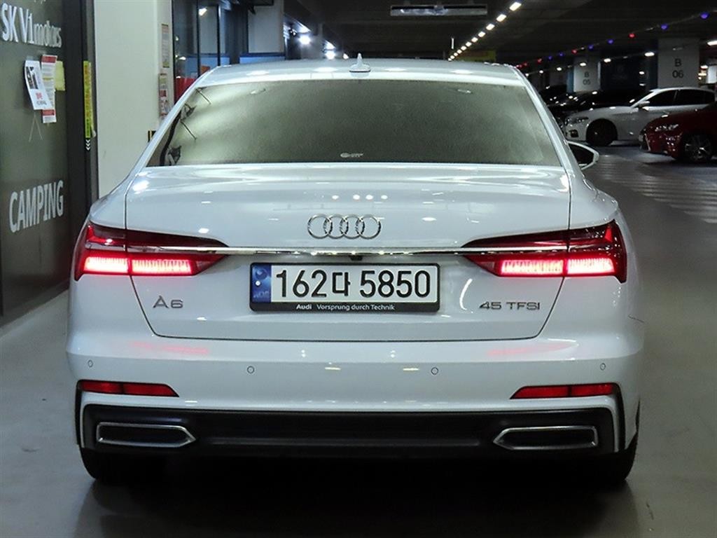 아우디 A6 A6 (C8) 45 TFSI 프리미엄 이미지 5