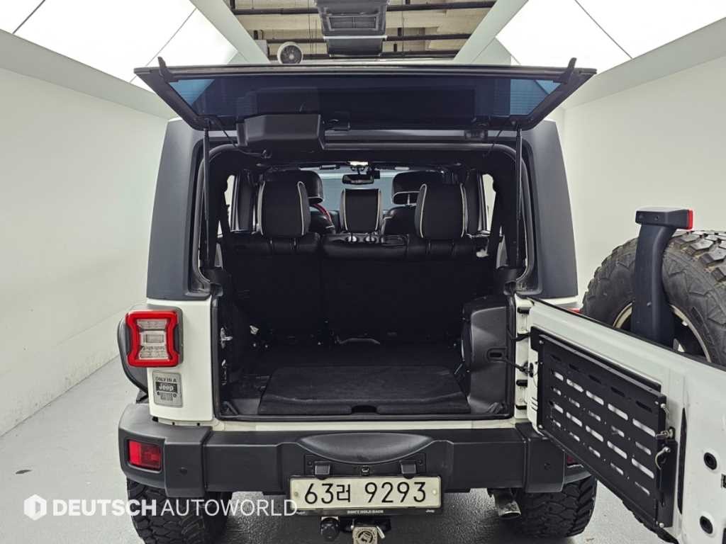 지프 랭글러 2.8 루비콘 4DR 이미지 19