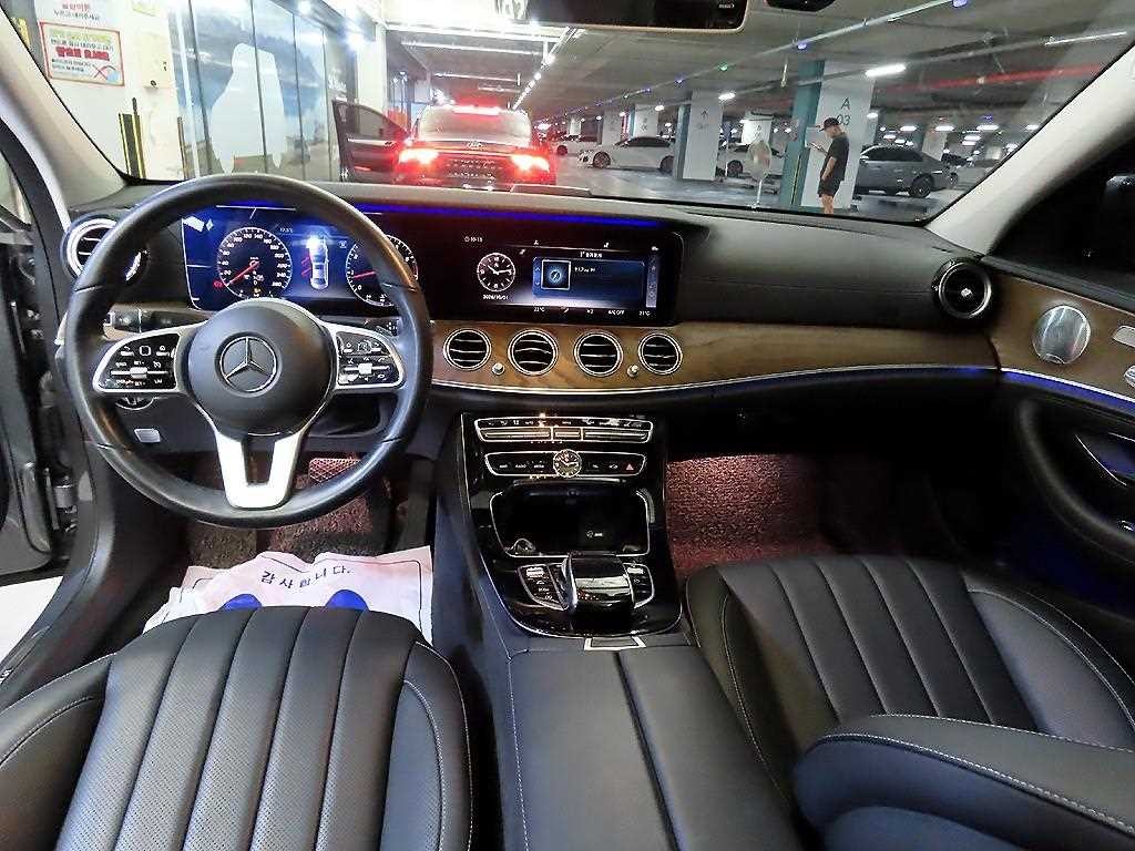 벤츠 E 클래스 E-클래스 W213 E300 익스클루시브 이미지 10