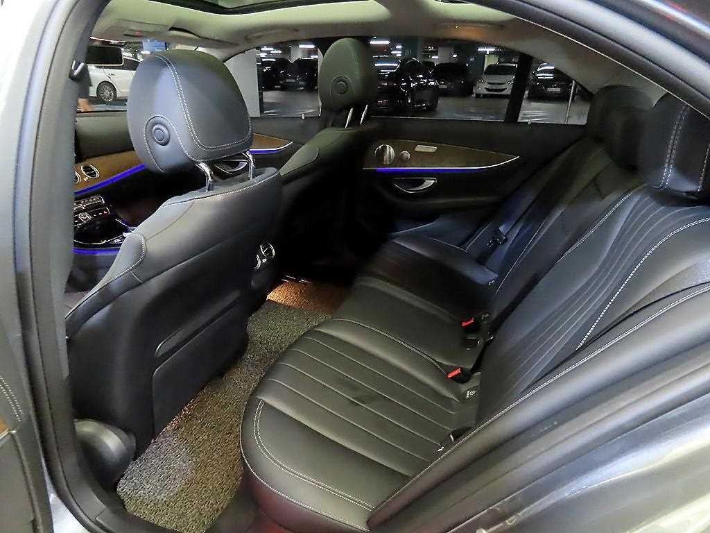 벤츠 E 클래스 E-클래스 W213 E300 익스클루시브 이미지 7