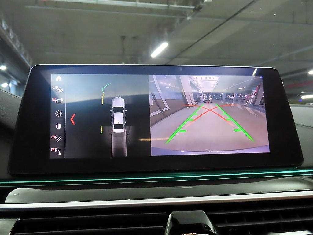 BMW 5시리즈 5시리즈 (G30) 520i 럭셔리 이미지 15