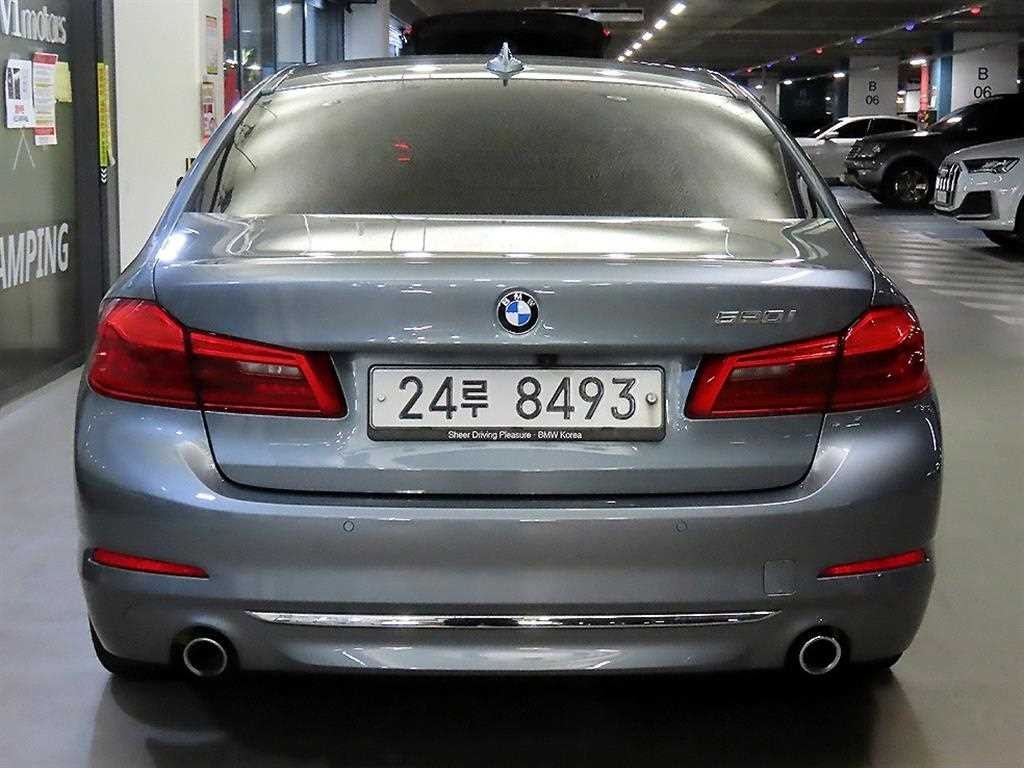 BMW 5시리즈 5시리즈 (G30) 520i 럭셔리 이미지 5