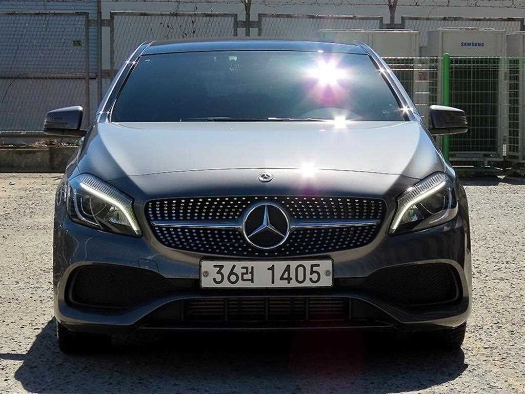 벤츠 A 클래스 A클래스 W176 A200 AMG LINE 이미지 1