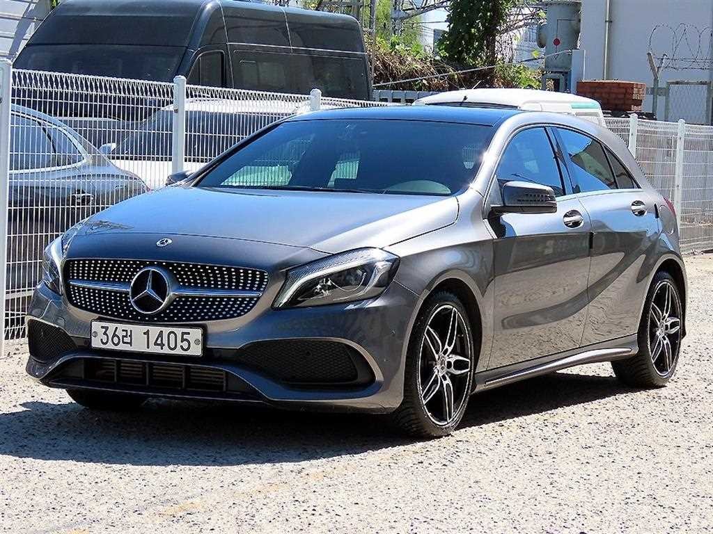 벤츠 A 클래스 A클래스 W176 A200 AMG LINE 이미지 2