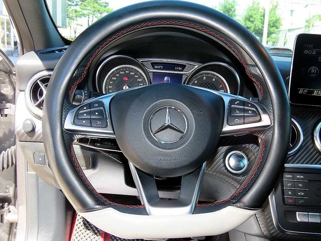 벤츠 A 클래스 A클래스 W176 A200 AMG LINE 이미지 8