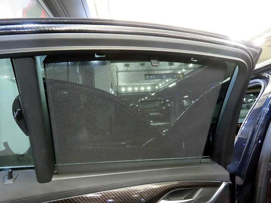 BMW 5시리즈 5시리즈 (G30) 520d xDrive M 스포츠 플러스 이미지 15