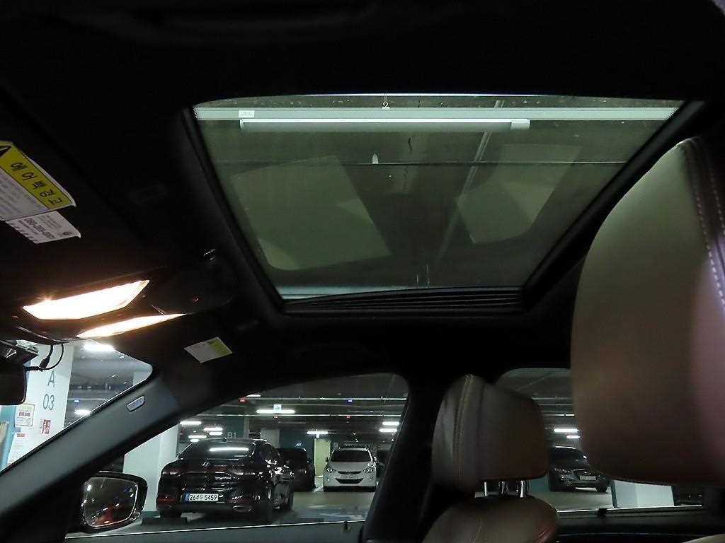 BMW 5시리즈 5시리즈 (G30) 520d xDrive M 스포츠 플러스 이미지 16