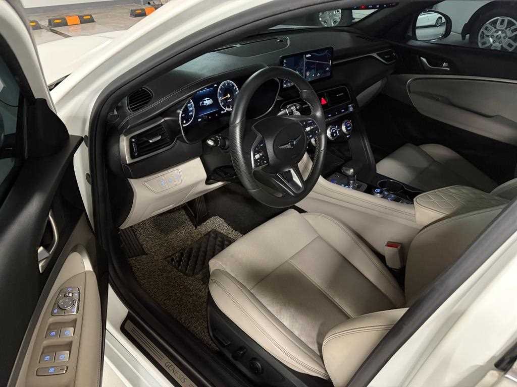 제네시스 G70 더 뉴 G70 가솔린 2.0T 2WD 이미지 1