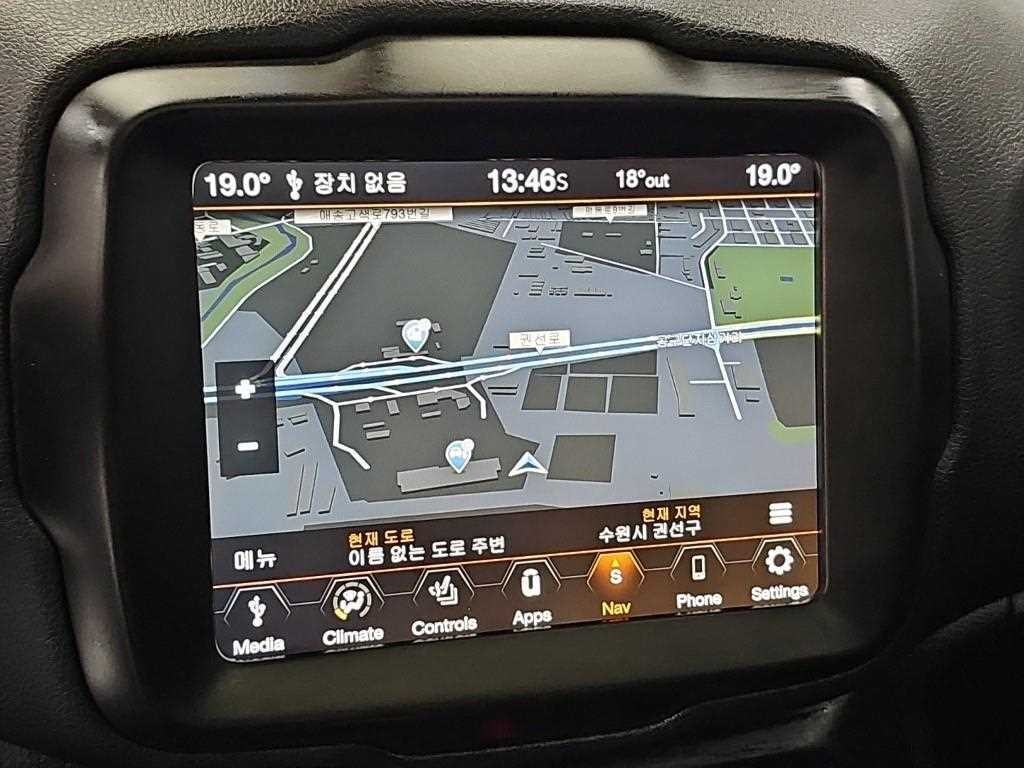 지프 레니게이드 2.4 리미티드 이미지 14