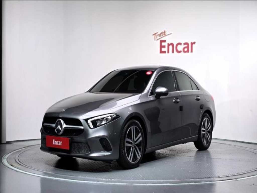 벤츠 A 클래스 A클래스 W177 A220 세단 이미지 3