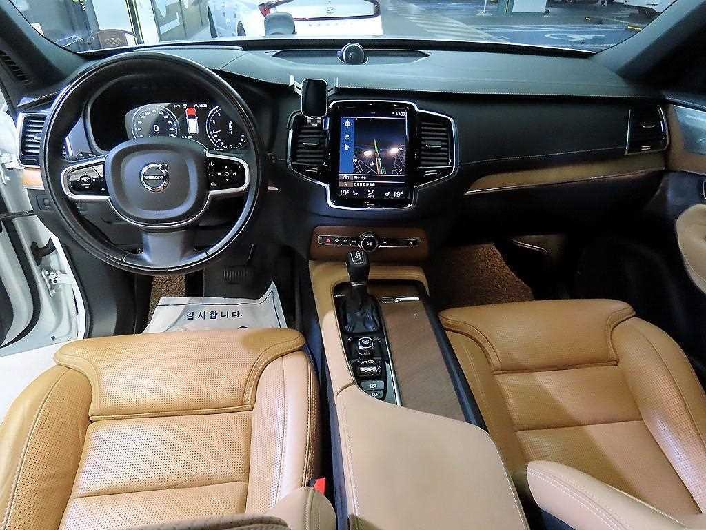 볼보 XC90 XC90 2세대 2.0 T6 AWD 인스크립션 이미지 10