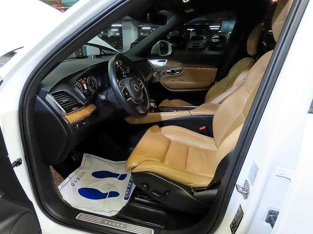 볼보 XC90 XC90 2세대 2.0 T6 AWD 인스크립션 이미지 6