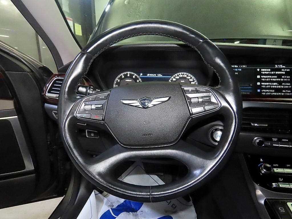 제네시스 EQ900 3.8 GDI AWD 프리미엄 럭셔리 이미지 8